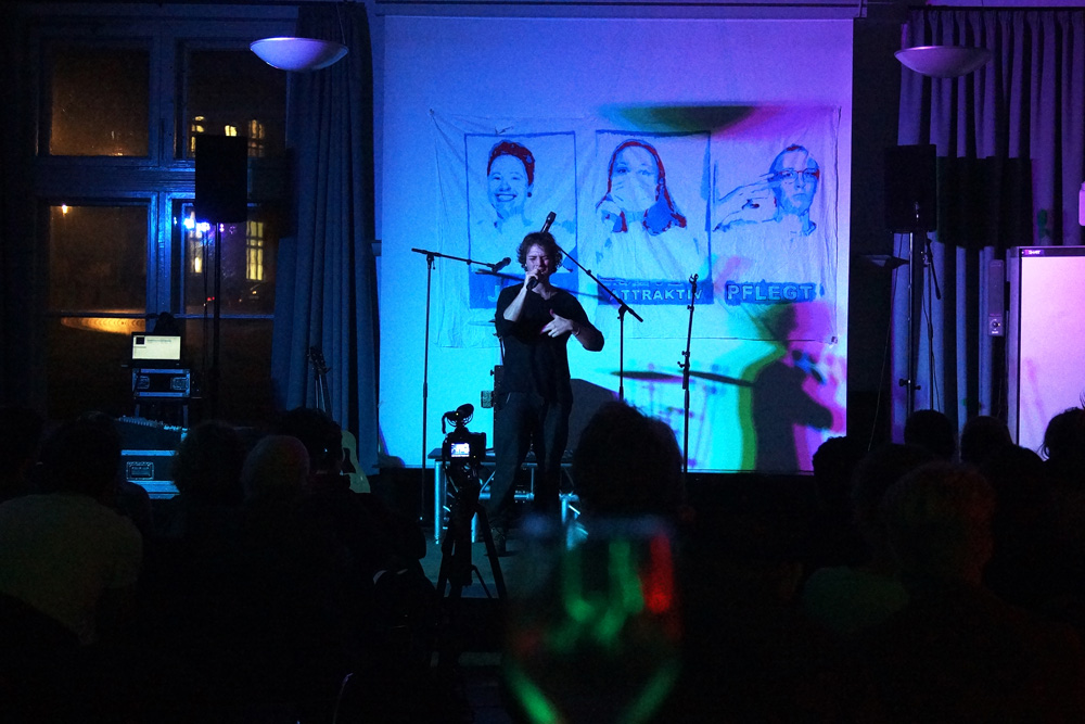 newsroom-poetry-slam_1.jpg